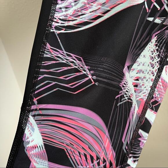 Nike Dri-Fit Power Right Fit Sea Coral Black Printed Running Crops Small - Picture 5 of 13